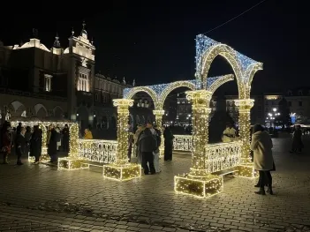 Królewskie tradycje na Jarmarku Świątecznym w Krakowie