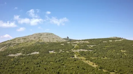 Karkonosze - kraina tajemniczych wodospadów i formacji skalnych